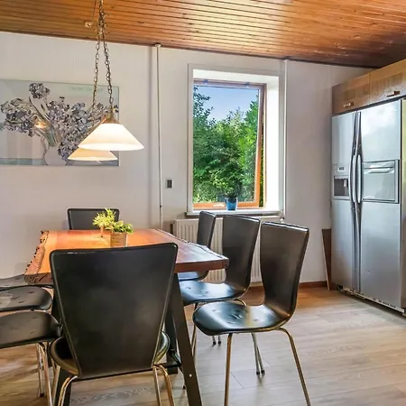 Eiko - 400m To The Fjord By Interhome Storvorde